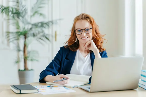 woman with laptop